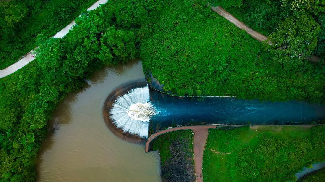 ಗೂಂ ಟೂರ್ ಗೆಳತಿಯರ ಸಂಗಡ