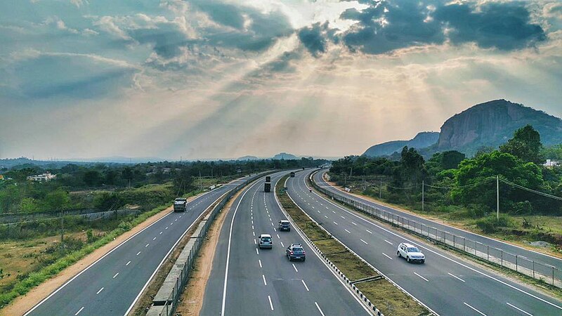 ಬೆಂಗಳೂರು ಟು ಮೈಸೂರು ರೋಡ್‌ ಟ್ರಿಪ್.. ಯಾವೆಲ್ಲಾ ಪ್ರವಾಸಿ ತಾಣಗಳನ್ನು ವಿಸಿಟ್‌ ಮಾಡ್ಬೋದು ಗೊತ್ತಾ?