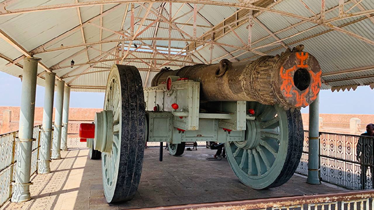 ಜೈಪುರ ಜೈಗಢ ಜೈವಾನ್