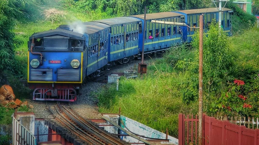 ಟಾಯ್‌ ಟ್ರೈನ್‌ನಲ್ಲಿ ಪ್ರಯಾಣಿಸಬೇಕೆಂದುಕೊಂಡಿದ್ದೀರಾ ? ಭಾರತದ ಈ ಪ್ರಸಿದ್ಧ ಸ್ಥಳಗಳಿಗೆ ಭೇಟಿ ಕೊಡಿ..