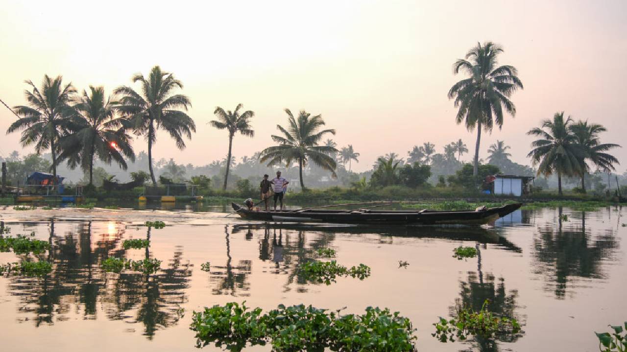 ಕೇರಳದ ಸ್ವರ್ಗ...ಕಡಮಕ್ಕುಡಿ ದ್ವೀಪ!