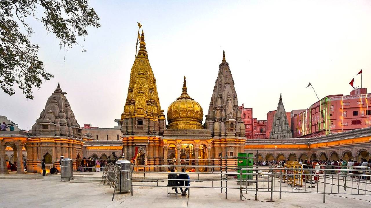 ಕಾಶಿಗೆ ಹೊರಟಾಗ ಕಾಸಿಗೆ ಕತ್ತರಿ !