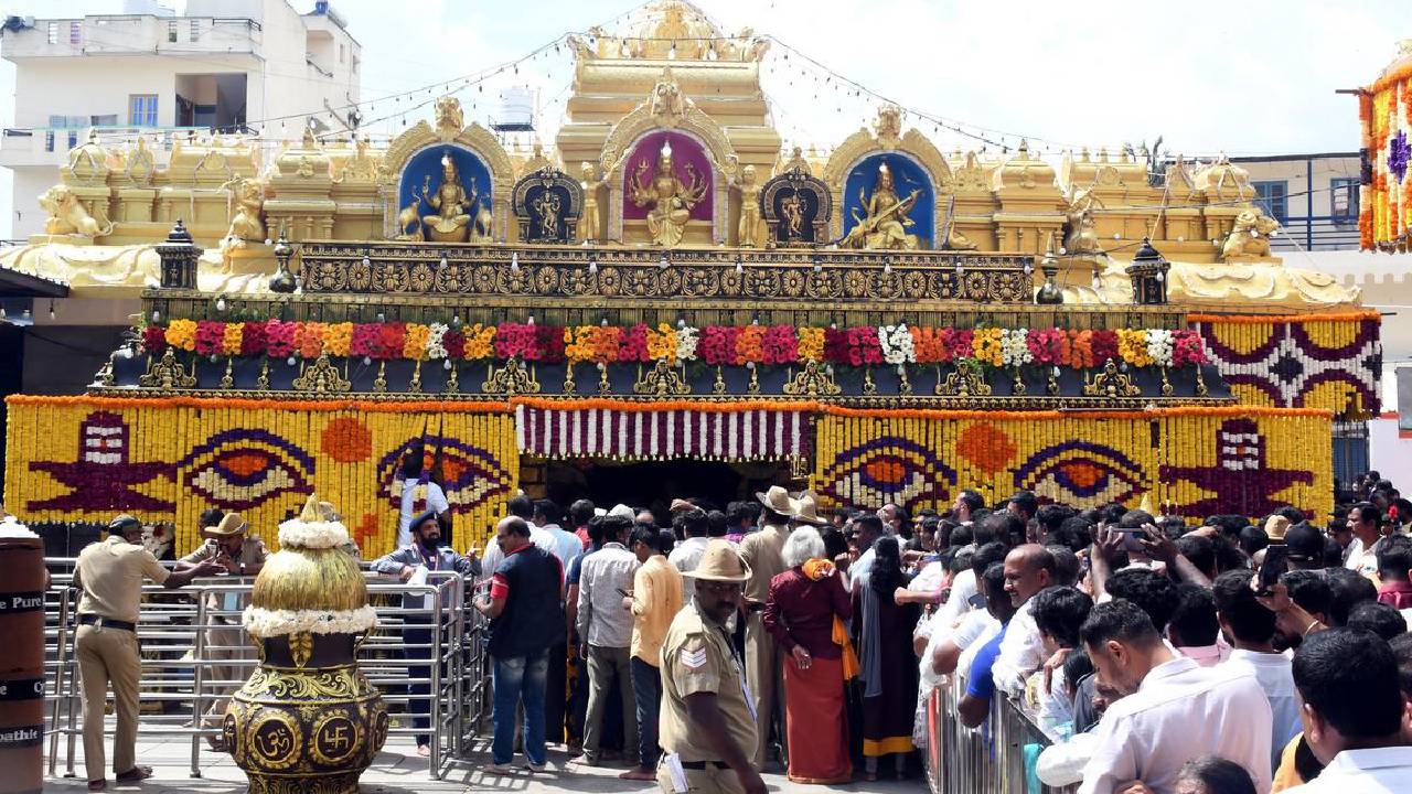 ಹಾಸನಾಂಬ ದೇಗುಲದಲ್ಲಿ ಕೆಎಸ್‌ಟಿಡಿಸಿ ಅಂಬಾರಿ