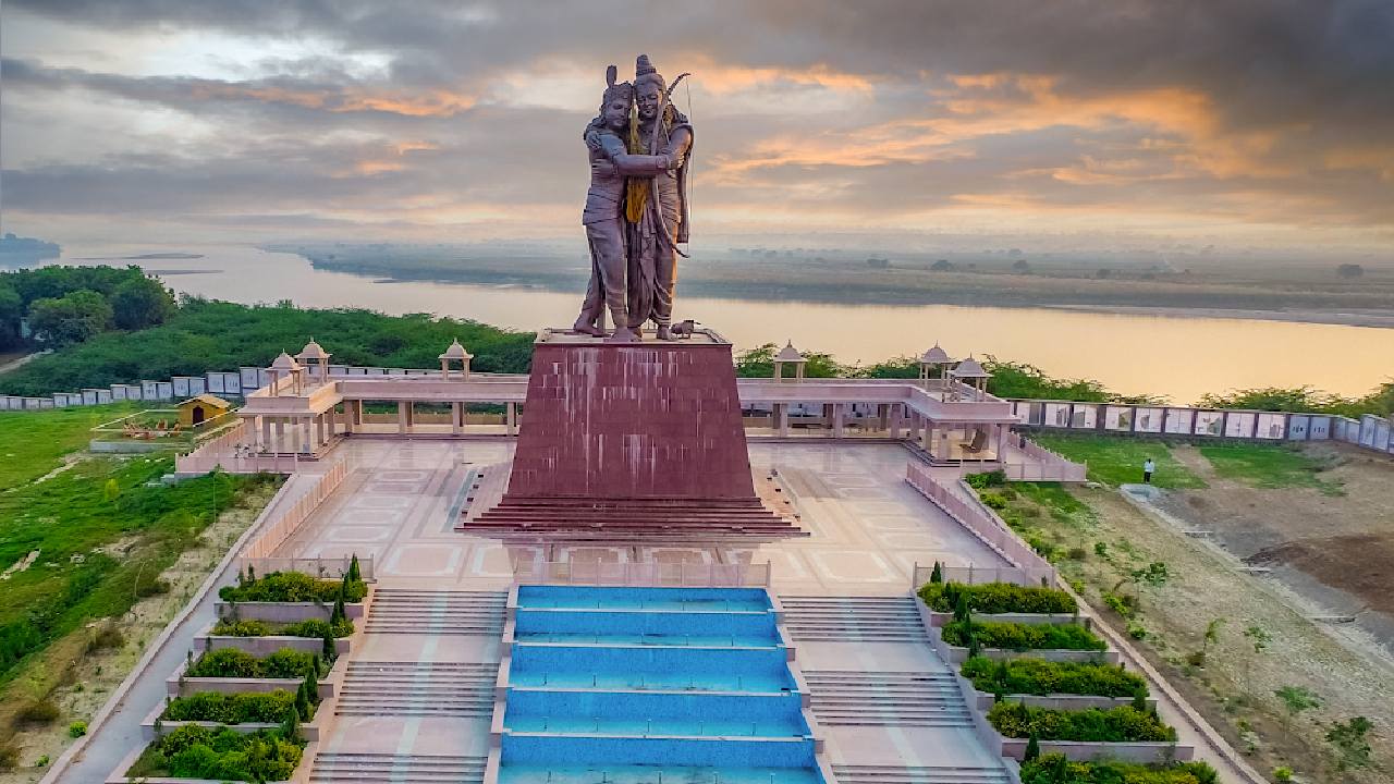 ಪೌರಾಣಿಕ ಗೆಳೆತನಕ್ಕೊಂದು ಉದ್ಯಾನ