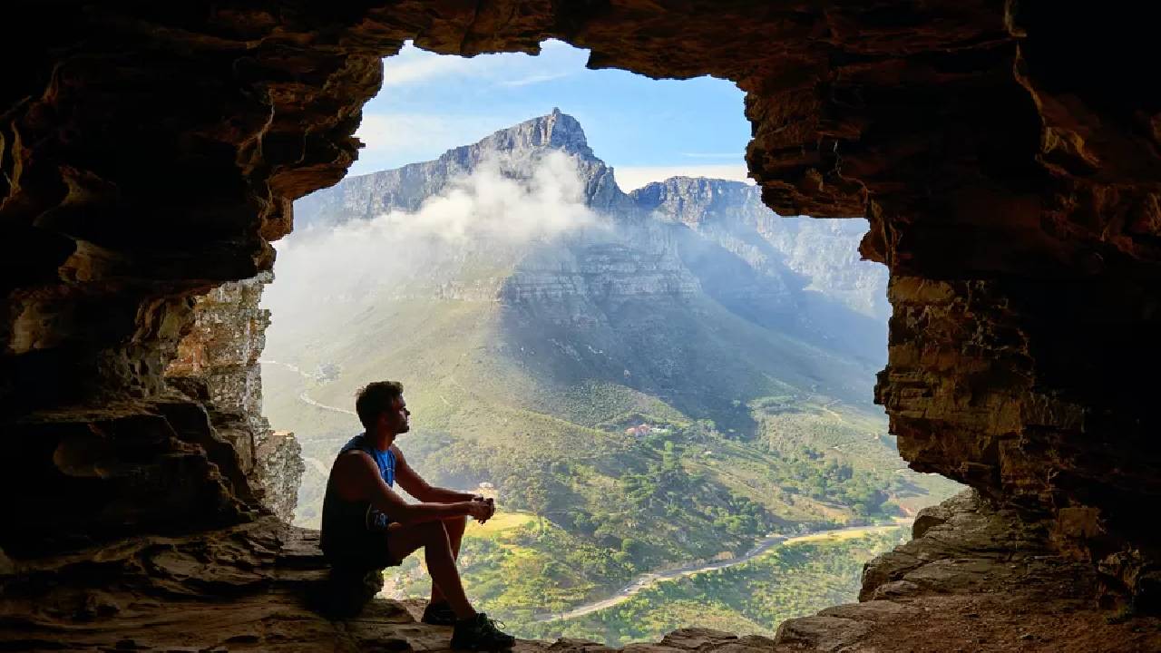 ರಾಬರ್ಸ್ ಕೇವ್