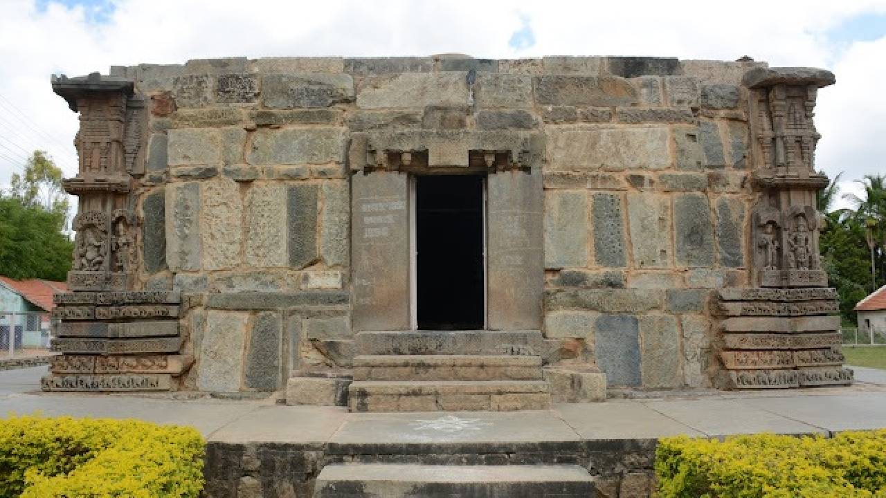 ಶಿಲೆಯಲ್ಲರಳಿದ ಕಾವ್ಯ: ಕೇದಾರೇಶ್ವರ-ಚನ್ನಕೇಶವ ದೇಗುಲಗಳು