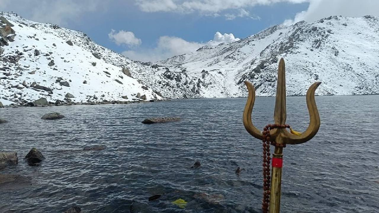 ಕಾಗೆಗಳ ಸ್ವ-ಇಚ್ಛಾಮರಣ ಸ್ಥಳ
